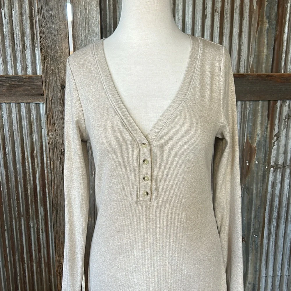 Old Navy Beige Long Sleeve Dress - Picture 2 of 8